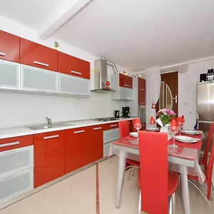 Nikolina Appartement